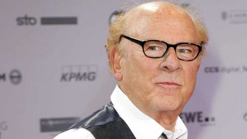 b0decbea-0b24-11e8-829e-75ef49e437be