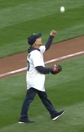 Paul Simon Pitching 2018-05-18